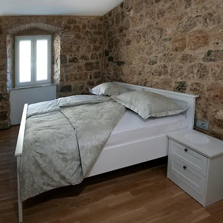 Apartment Antea Sinj Exterior photo